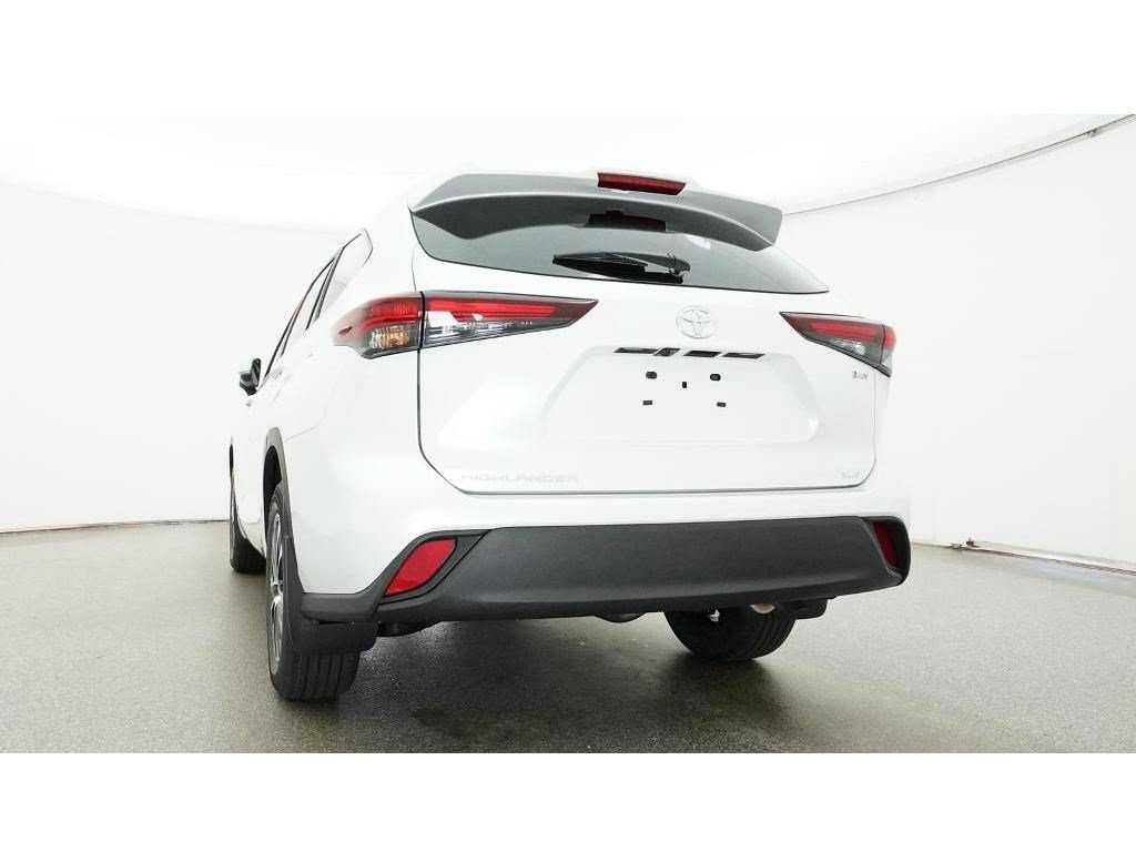 New 2026 Toyota Highlander XLE AWD/4WD image 23