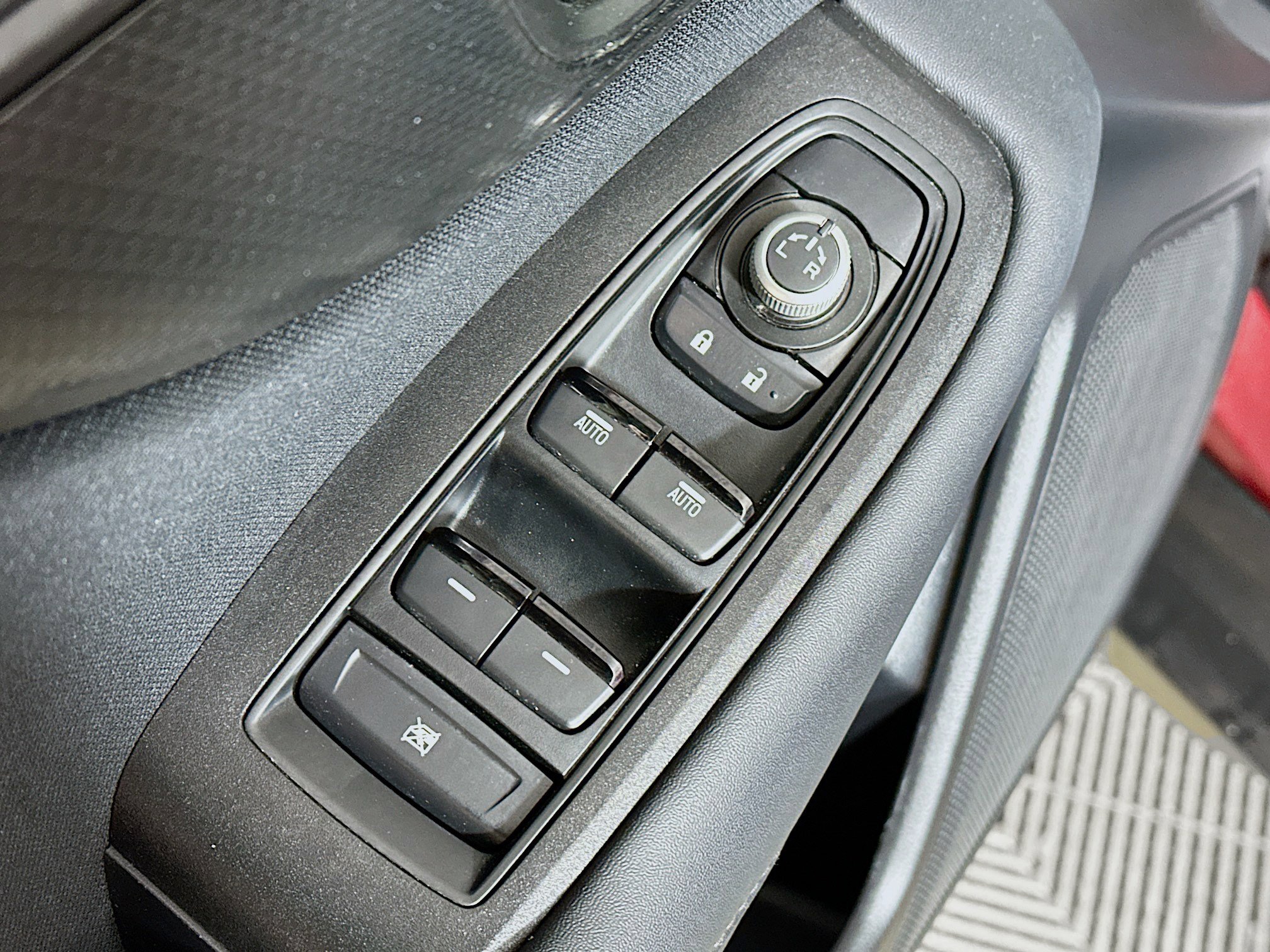 Used 2023 Subaru Outback Premium image 17