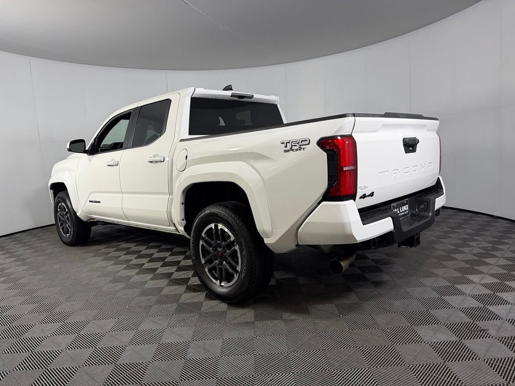 Used 2026 Toyota Tacoma TRD Sport AWD/4WD image 8