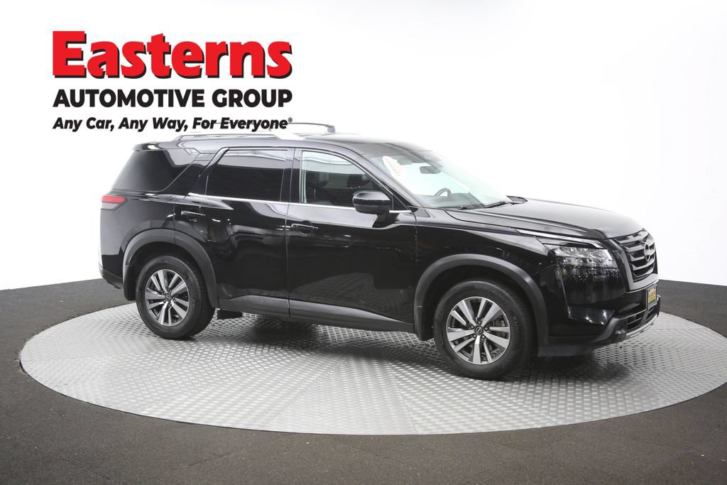 Used 2023 Nissan Pathfinder SL w/ Lighting Package (N92) AWD/4WD image 48