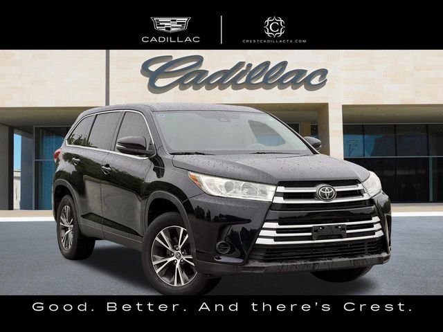 Used 2019 Toyota Highlander LE FWD image 2