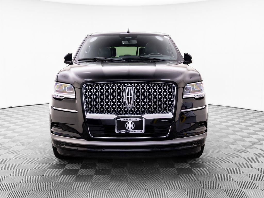 Used 2024 Lincoln Navigator Reserve image 9