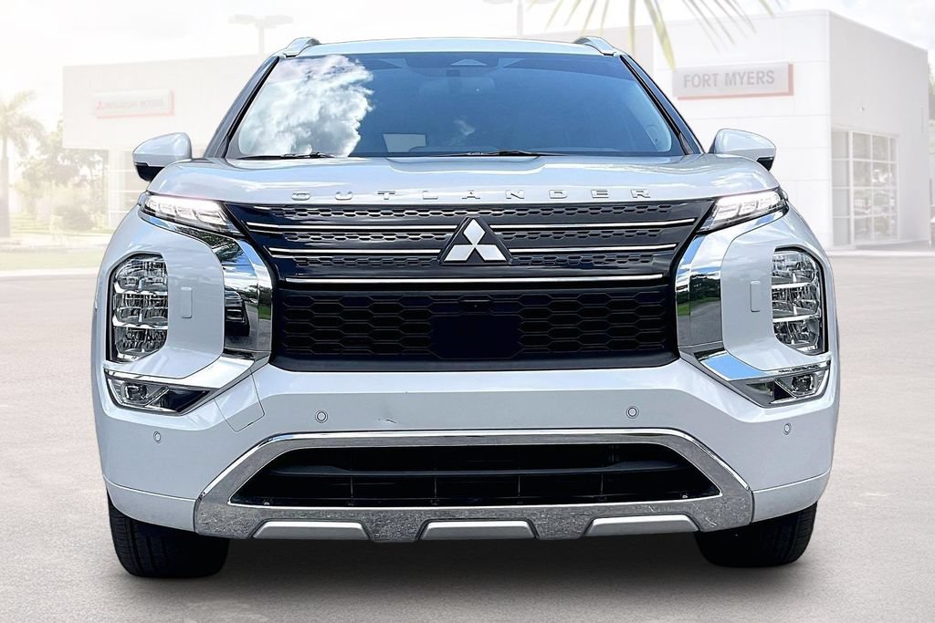 Used 2024 Mitsubishi Outlander SEL AWD/4WD image 24