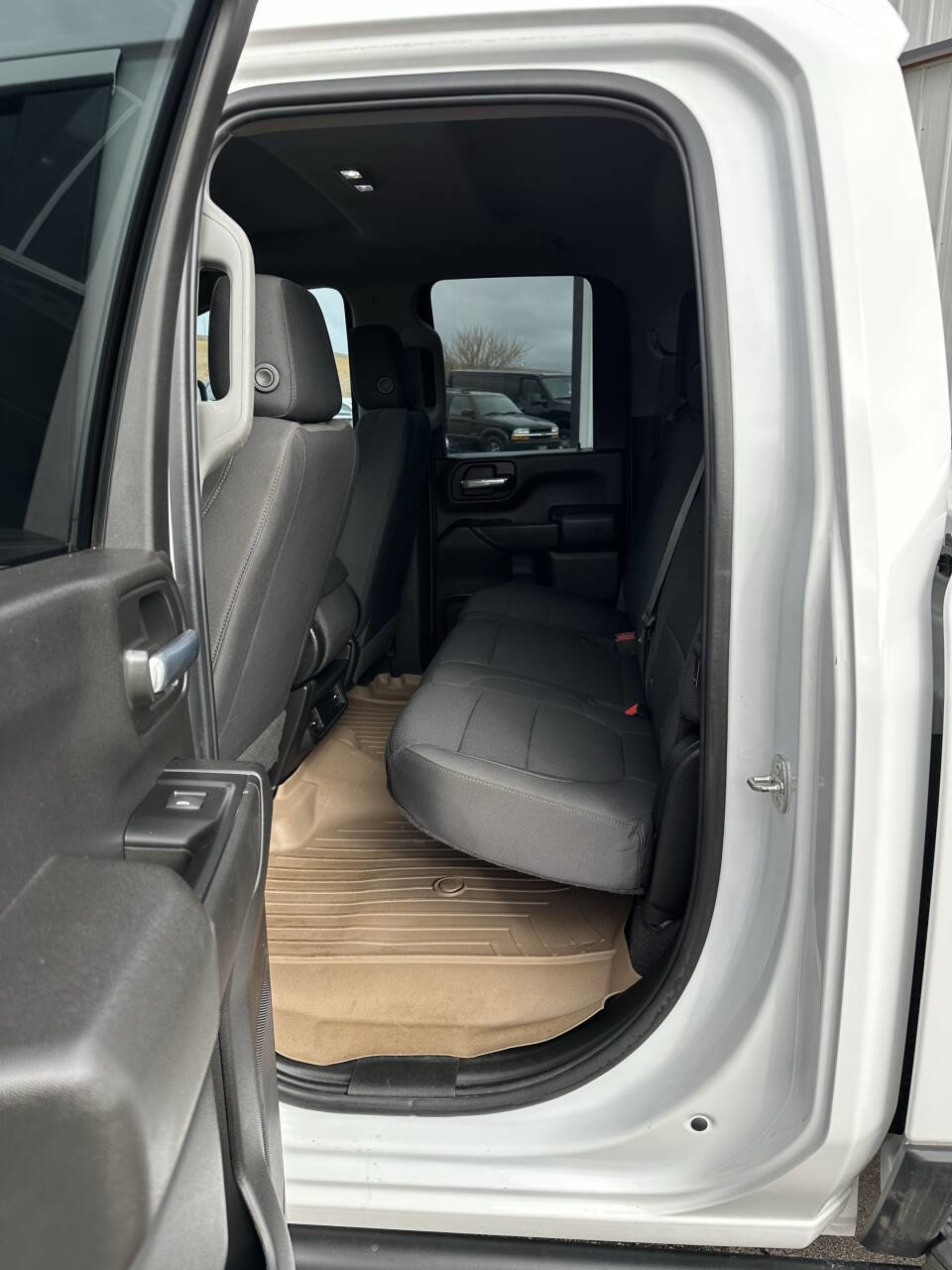 Used 2022 Chevrolet Silverado 2500 Custom w/ Custom Value Package image 19