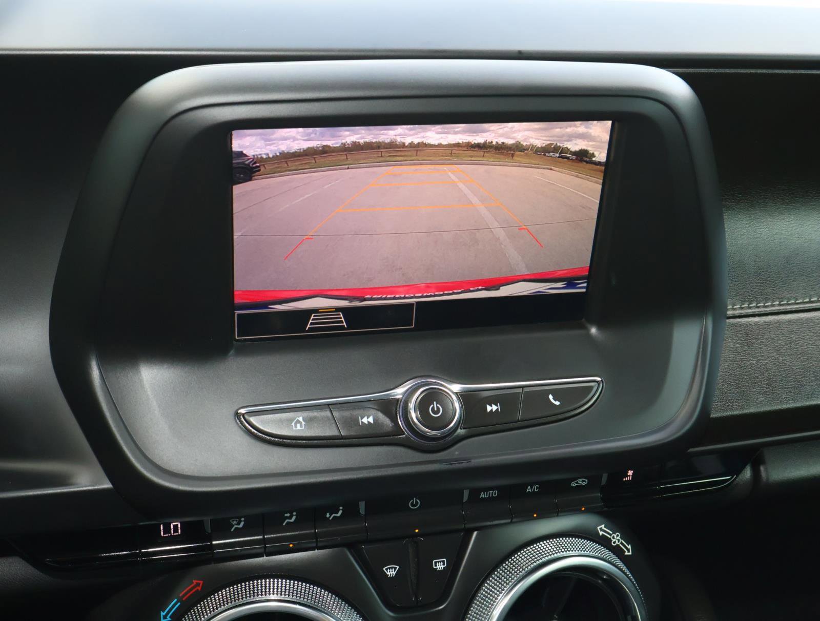 Used 2021 Chevrolet Camaro LT image 23