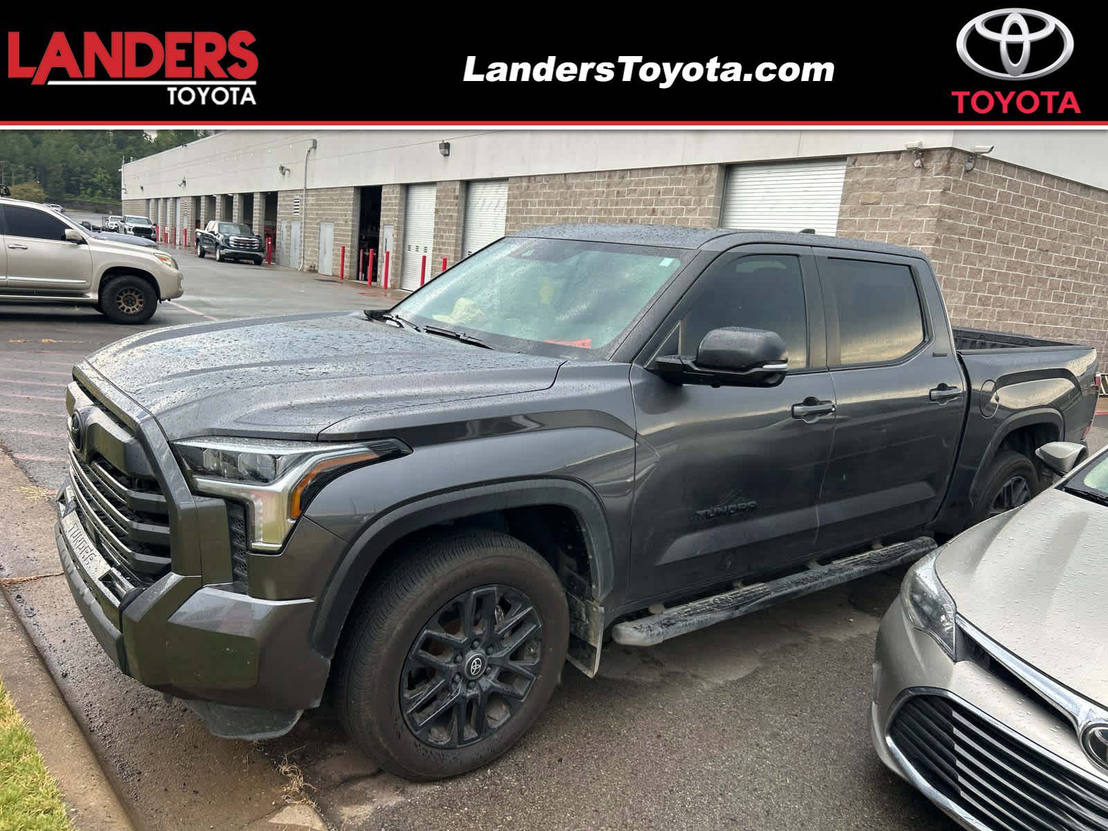 Used 2025 Toyota Tundra Limited image 1