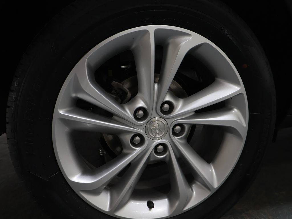 Used 2022 Buick Encore GX Preferred w/ Cold Weather Comfort Package FWD image 31