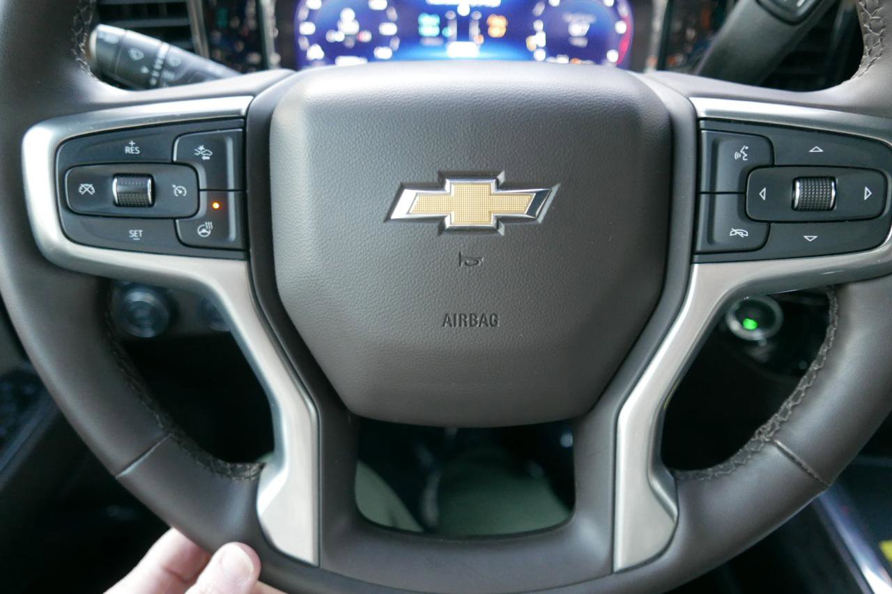 Used 2024 Chevrolet Silverado 3500 LTZ w/ LTZ Convenience Package AWD/4WD image 12