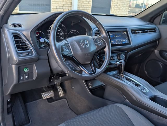 Used 2019 Honda HR-V Sport image 4