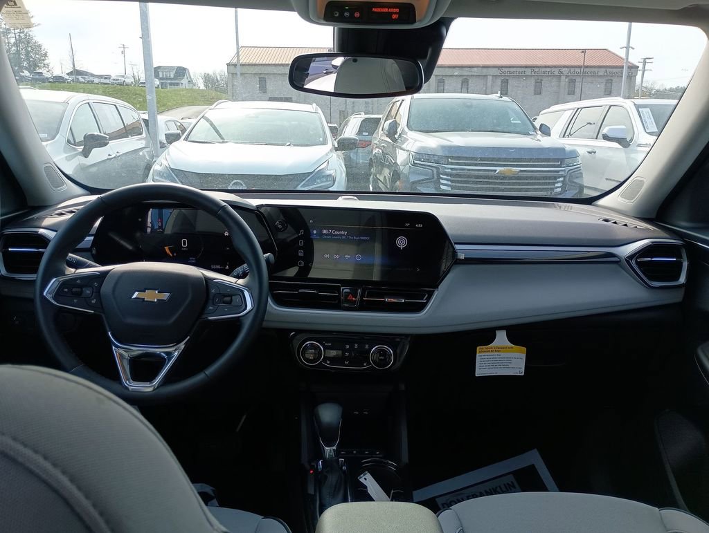 New 2025 Chevrolet TrailBlazer LT w/ Convenience Package image 10