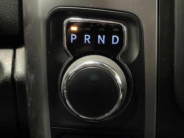 Used 2022 RAM 1500 Classic SLT image 19