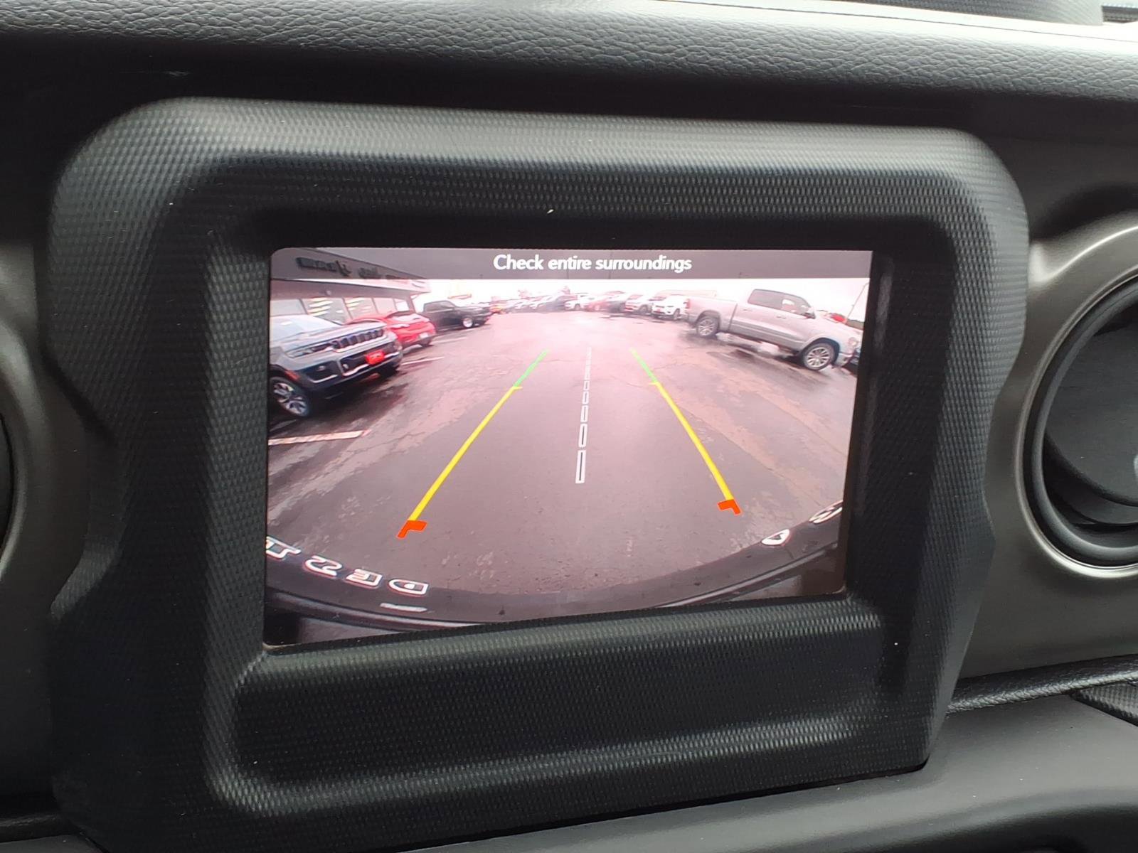 Used 2022 Jeep Wrangler Willys image 14