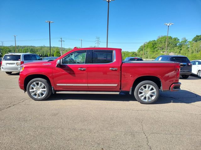 Used 2025 Chevrolet Silverado 1500 High Country AWD/4WD image 2