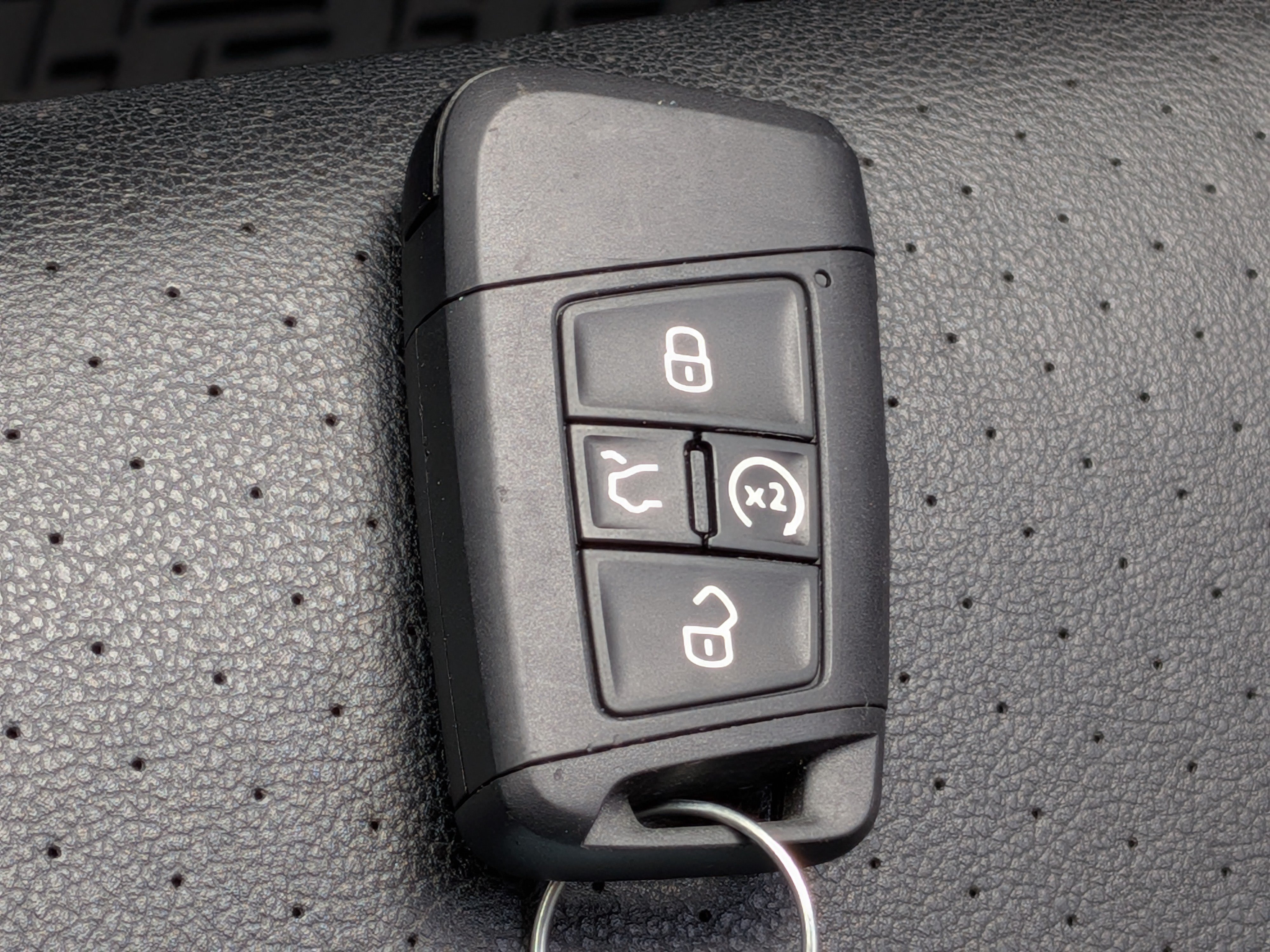 Used 2021 Volkswagen Atlas SEL R-Line FWD image 34