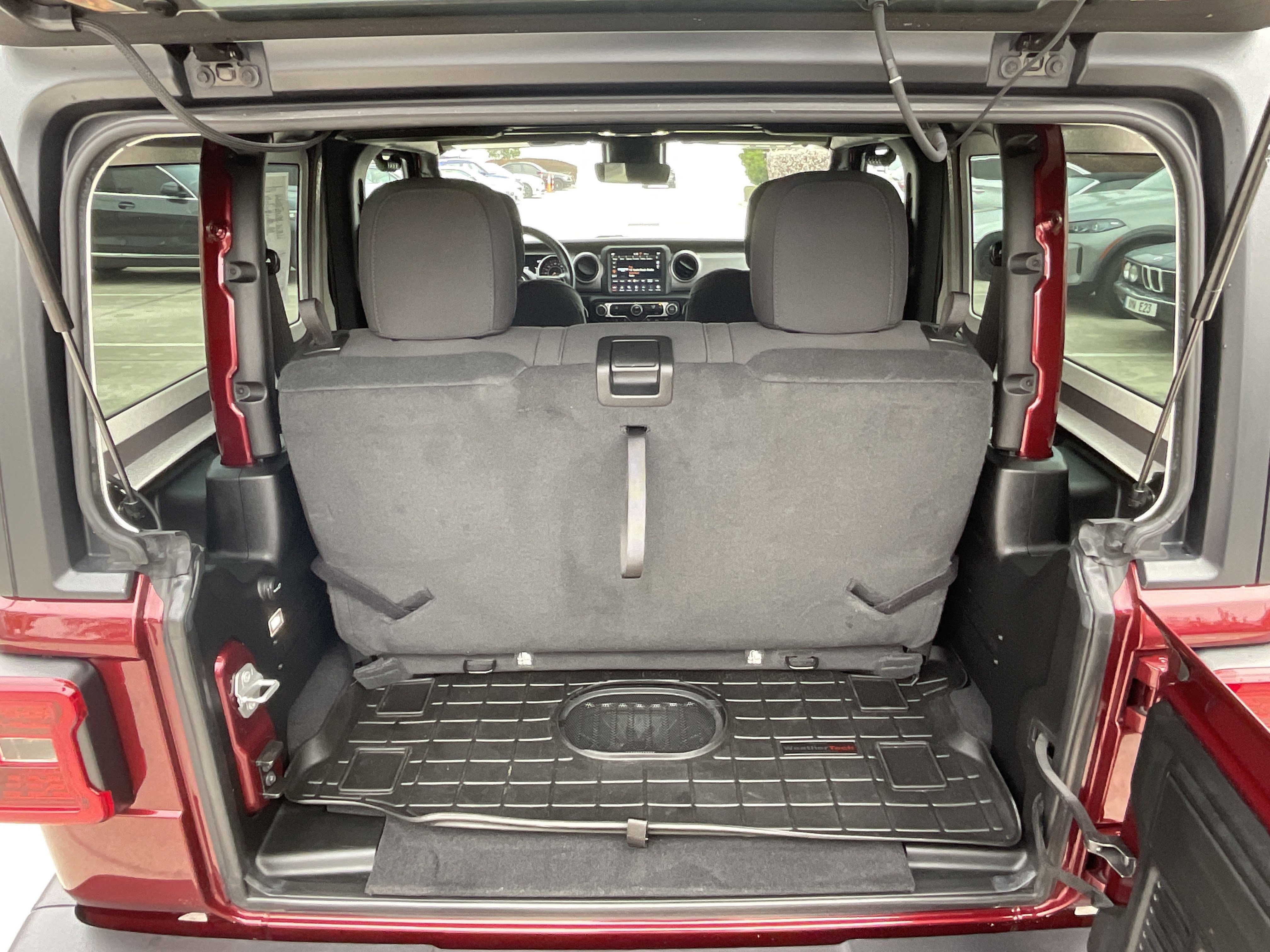 Used 2021 Jeep Wrangler Sport image 25