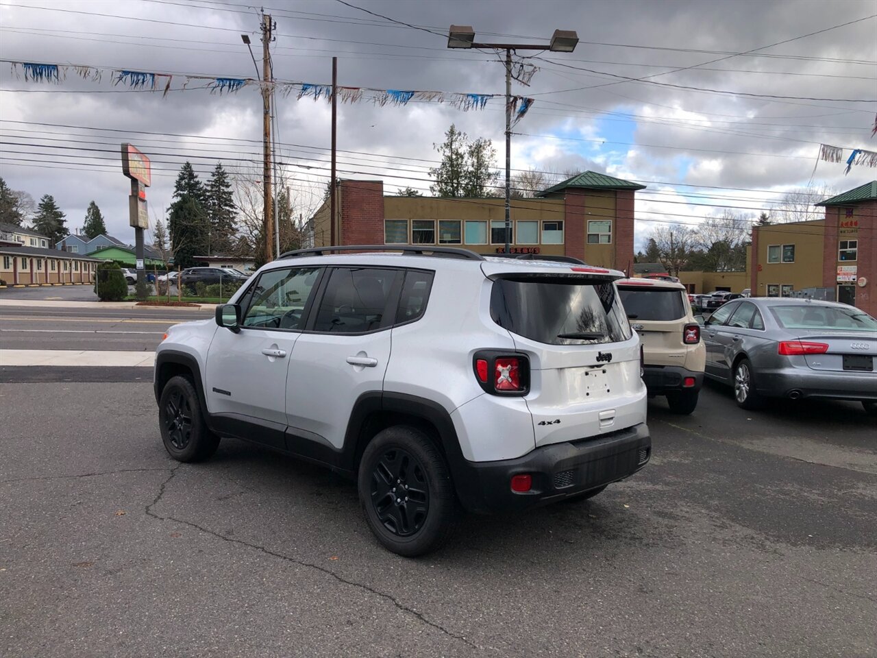 Used 2020 Jeep Renegade Sport image 3