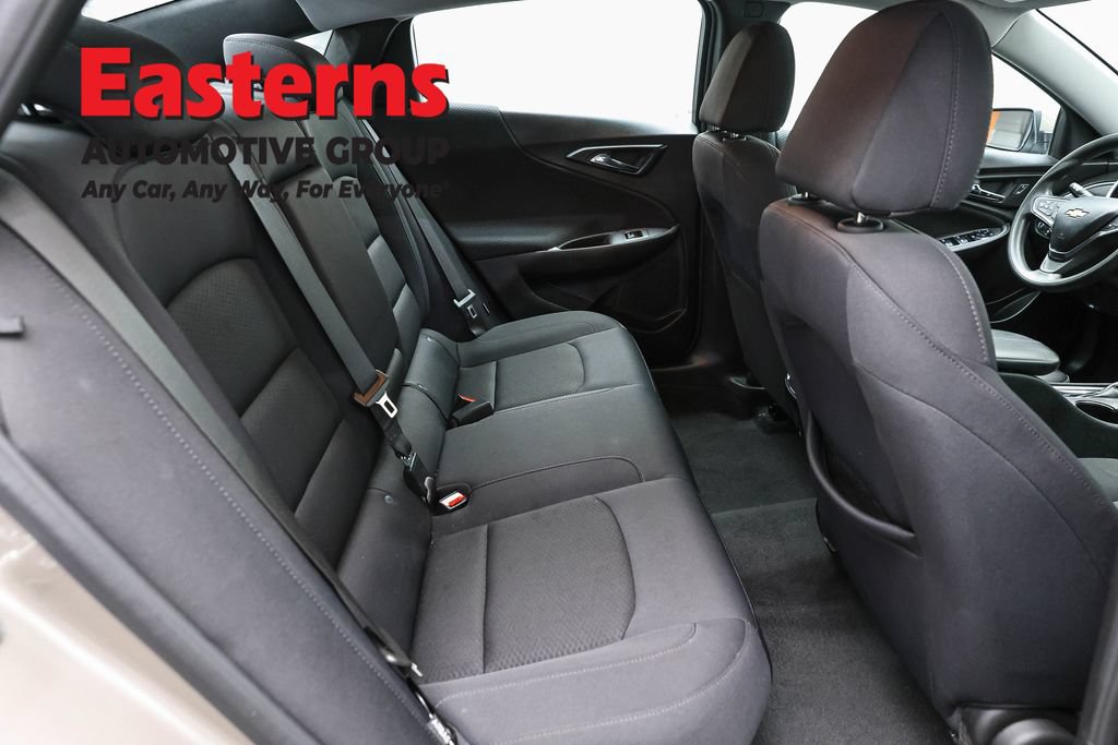 Used 2025 Chevrolet Malibu LT FWD image 23