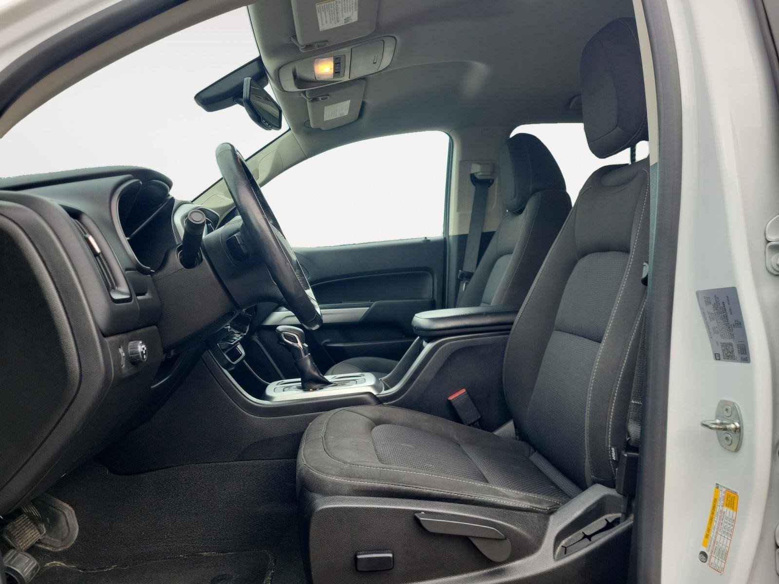 Used 2022 Chevrolet Colorado LT w/ LT Convenience Package image 10