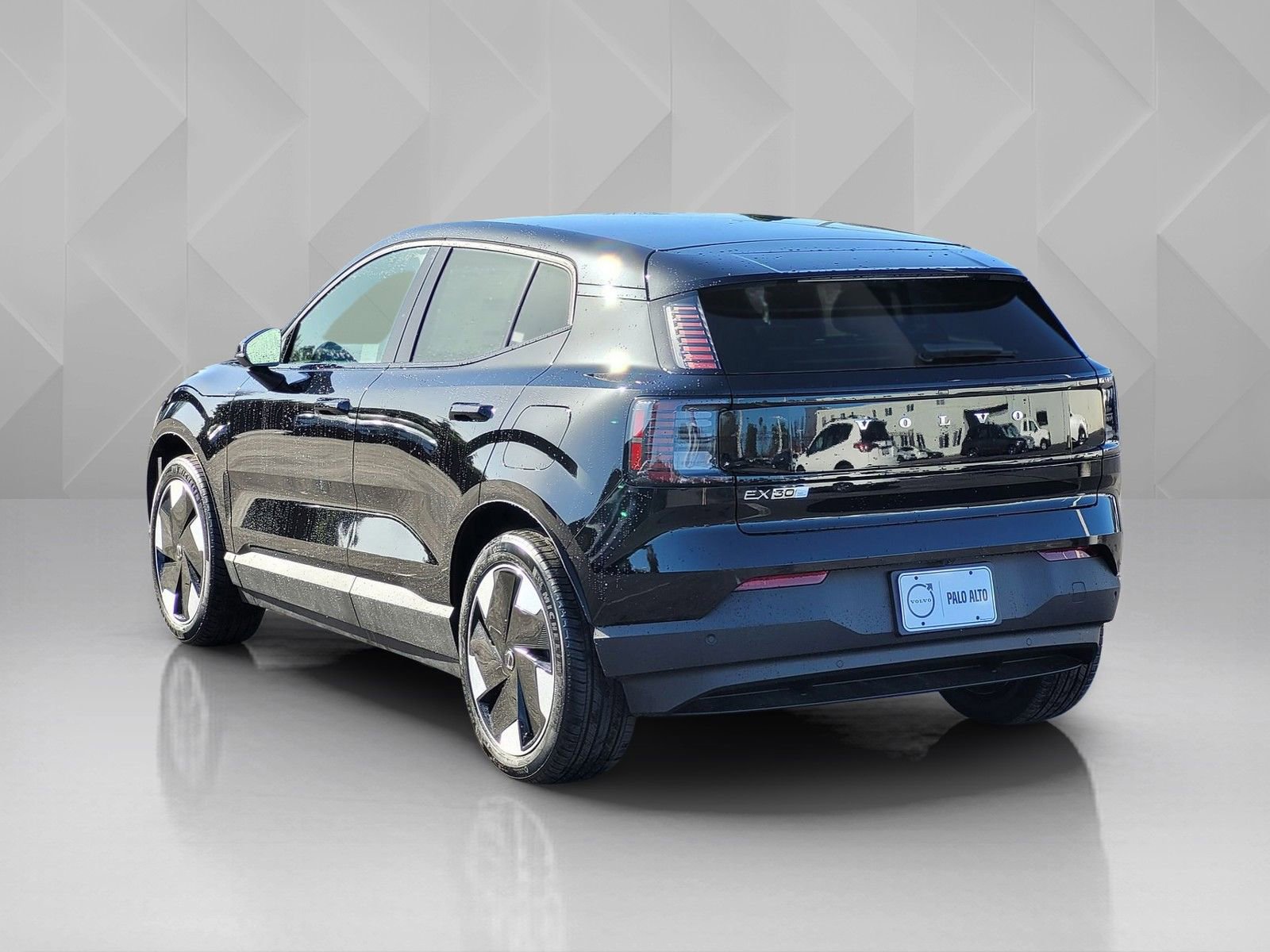 New 2026 Volvo EX30 Plus w/ Protection Package Premier image 4