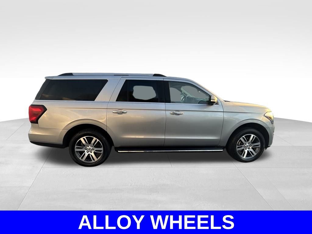 Used 2023 Ford Expedition Max Limited image 3