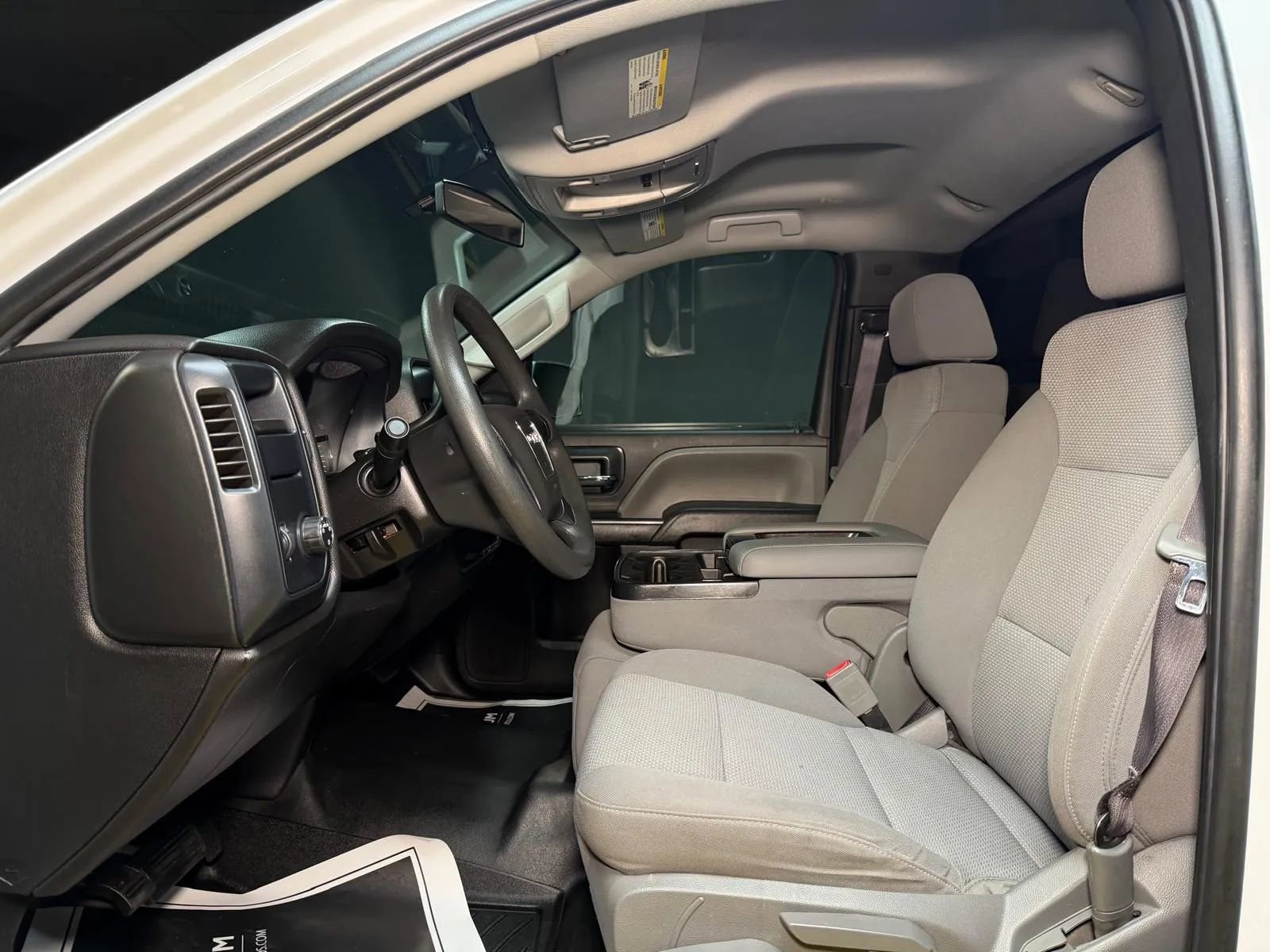 Used 2017 GMC Sierra 1500 2WD Regular Cab image 8