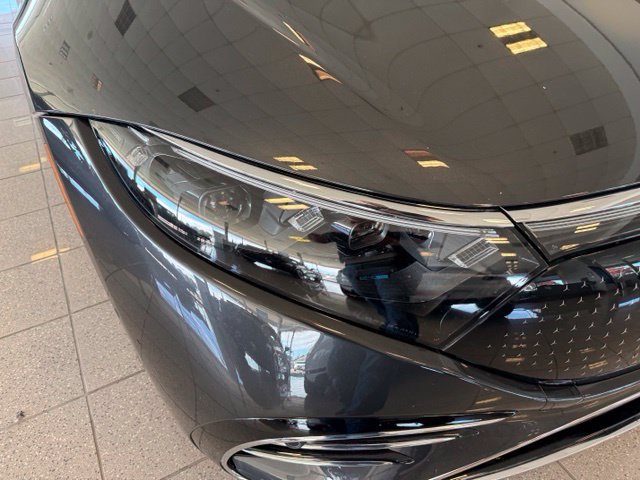 Used 2022 Mercedes-Benz EQS 580 4MATIC Sedan image 9