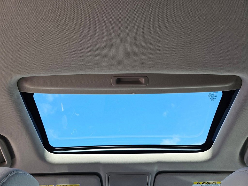 Used 2018 Honda CR-V Touring image 19