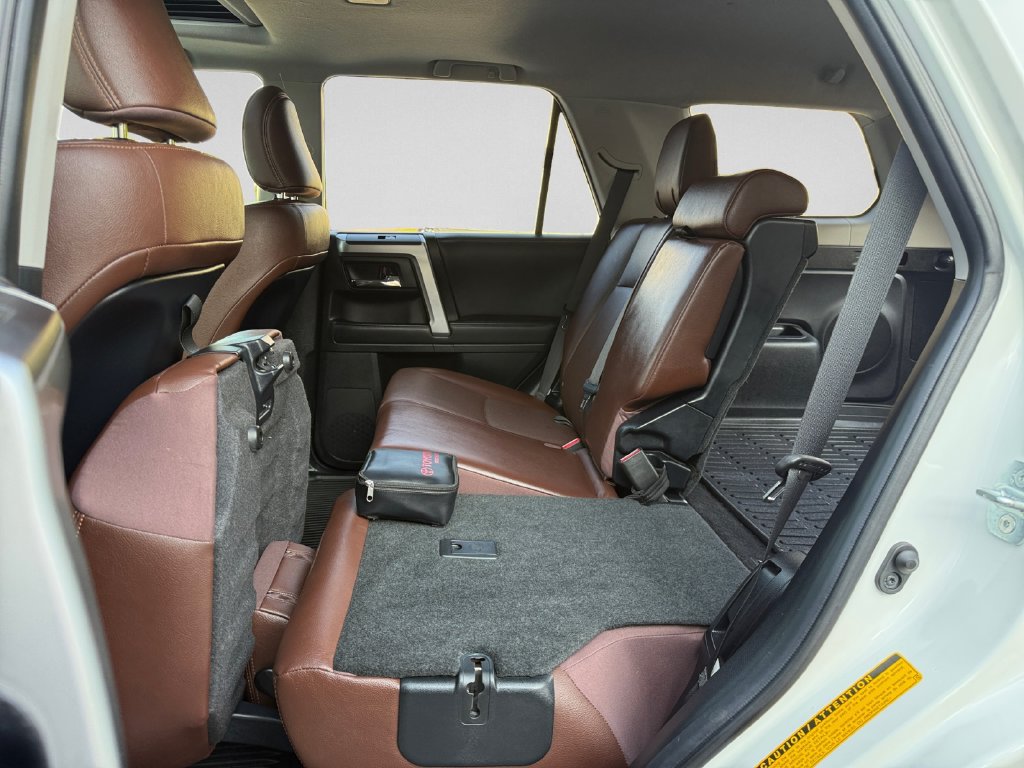 Used 2021 Toyota 4Runner Limited AWD/4WD image 29