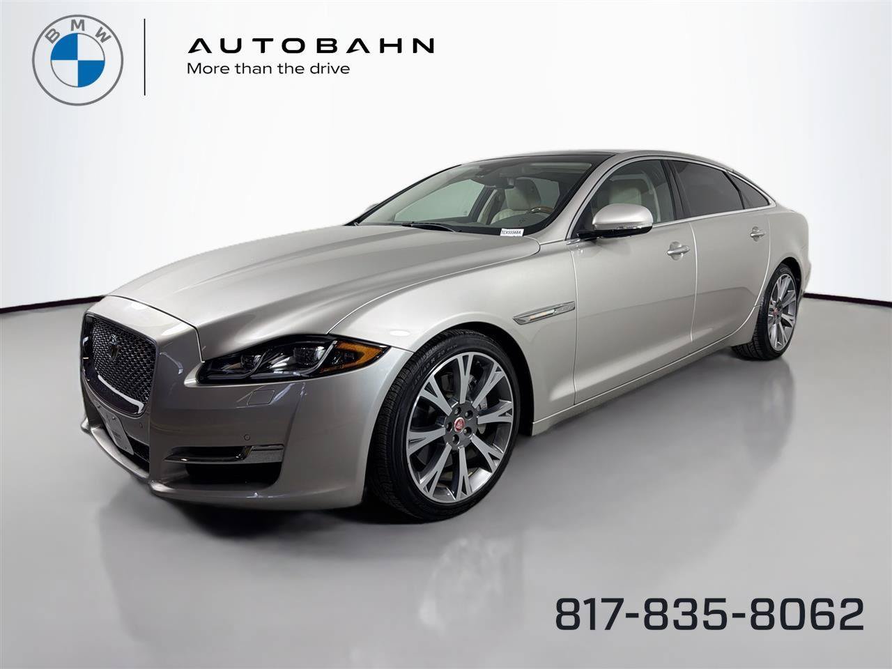 Used 2017 Jaguar XJ L Portfolio RWD image 1