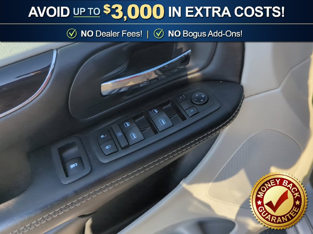 Used 2019 Dodge Grand Caravan SXT FWD image 16