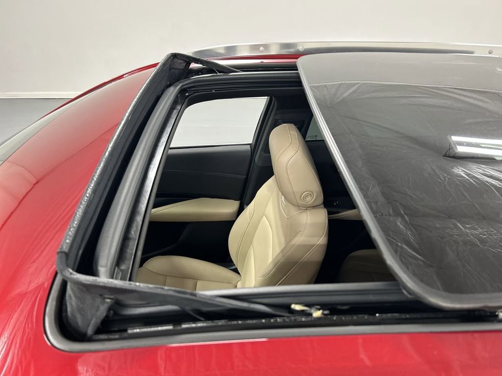 Used 2024 Cadillac XT4 Luxury w/ Cold Weather Package image 19