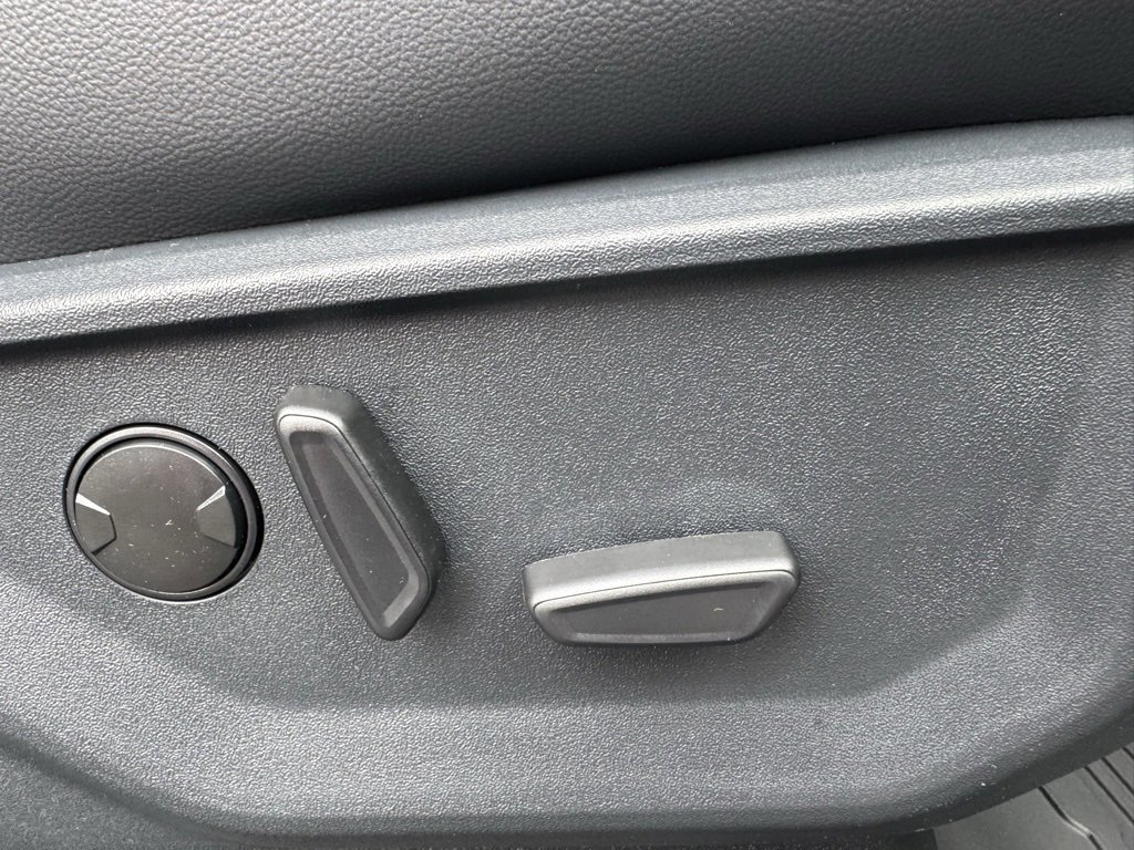 New 2025 Ford F350 Lariat w/ Lariat Ultimate Package image 30