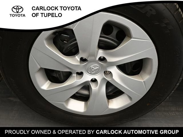 Used 2020 Toyota RAV4 LE image 31