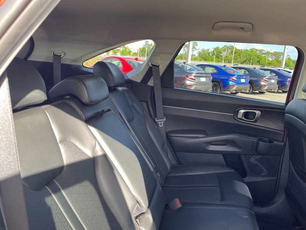 Used 2021 Kia Sorento S image 30