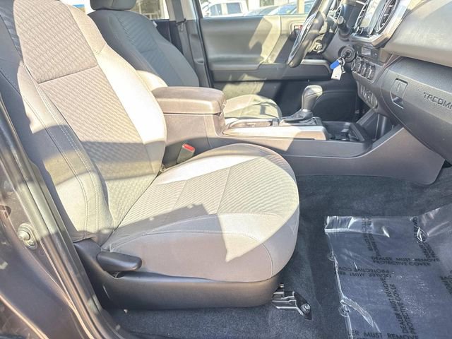 Used 2022 Toyota Tacoma SR5 image 8