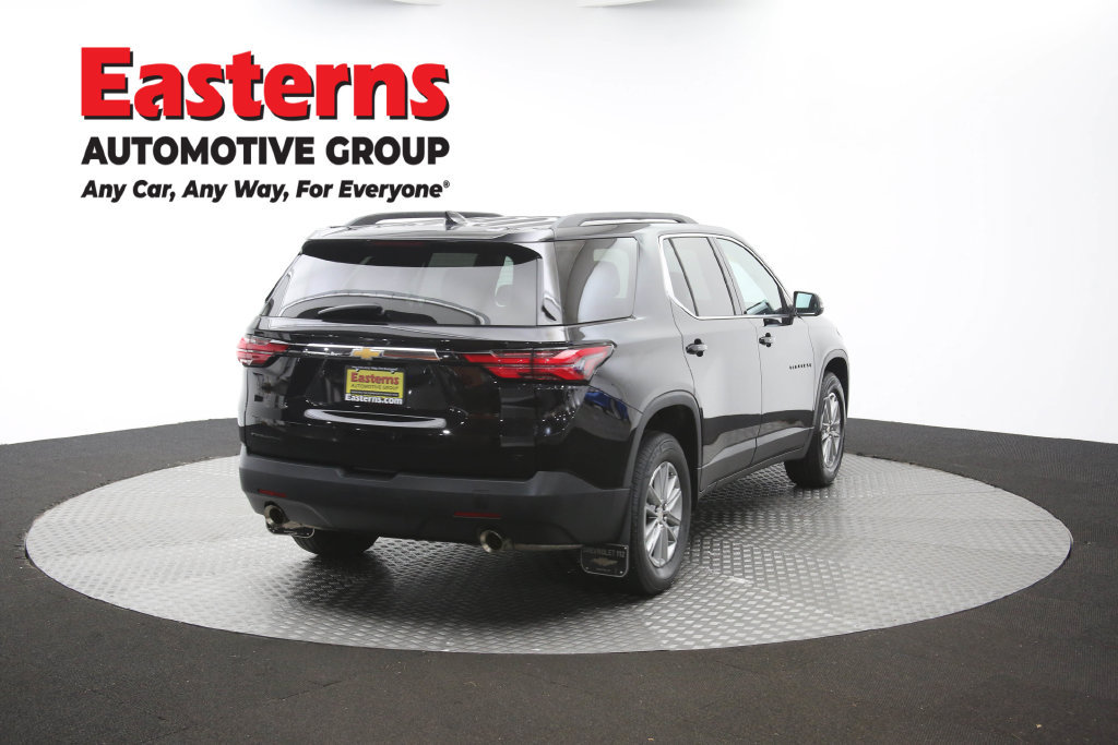 Used 2023 Chevrolet Traverse LT FWD image 44