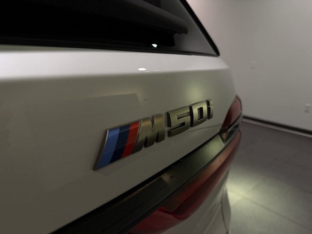 Used 2020 BMW X7 M50i image 26