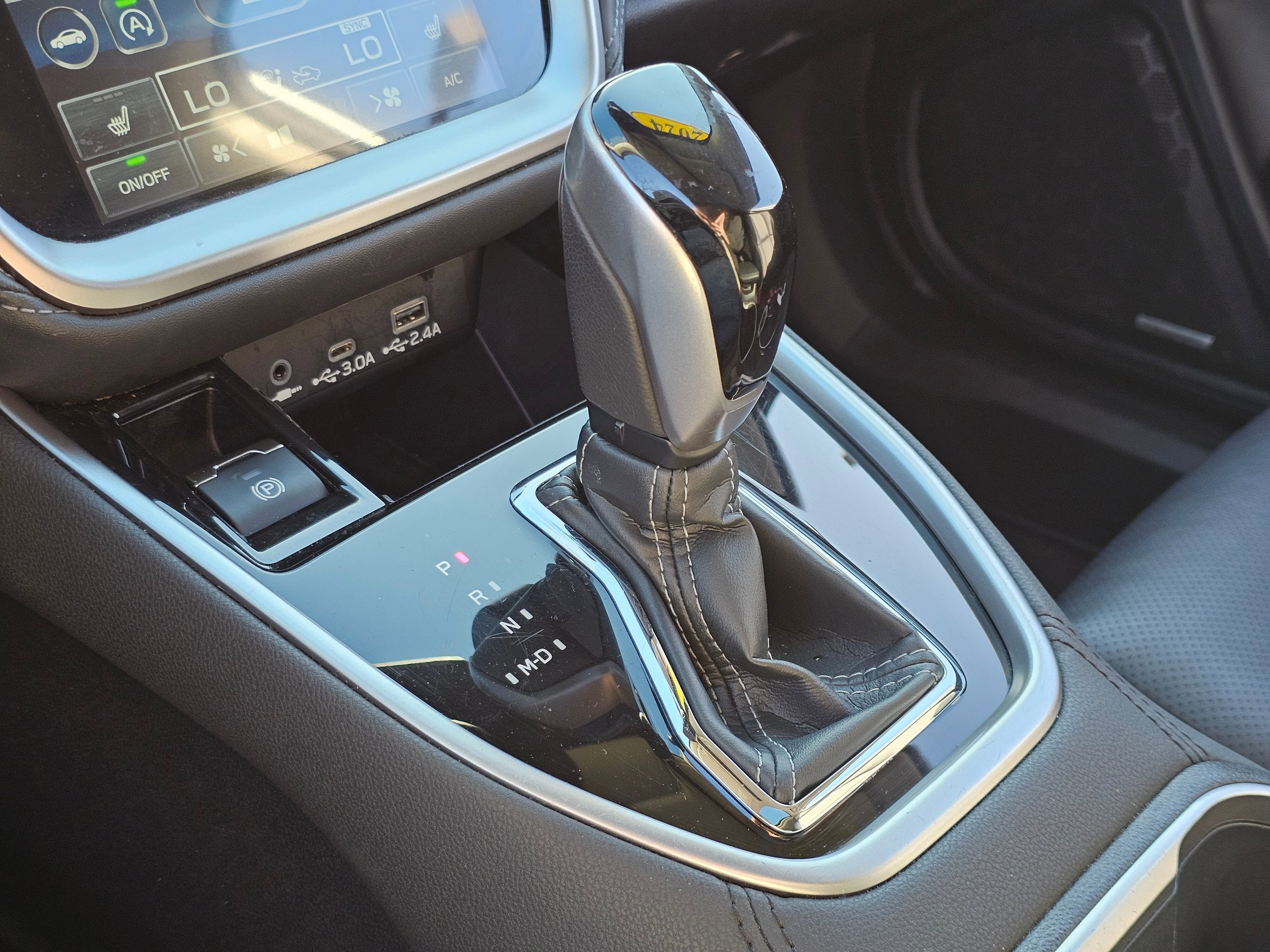 Used 2024 Subaru Outback Limited AWD/4WD image 34