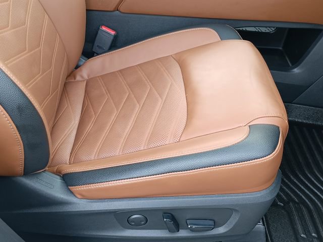 Used 2023 Nissan Pathfinder Platinum image 21