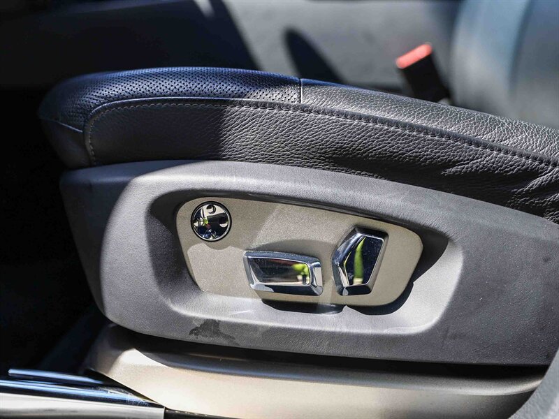 Used 2012 Rolls-Royce Ghost RWD image 31
