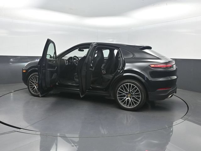 Used 2023 Porsche Cayenne Coupe w/ Premium Package AWD/4WD image 35