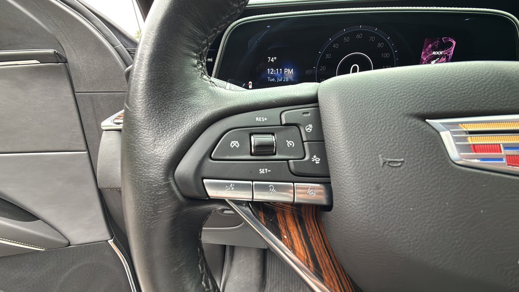 Certified 2024 Cadillac Escalade ESV Premium Luxury w/ LPO, Floor Liner Package AWD/4WD image 38