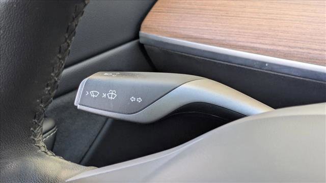 Used 2020 Tesla Model 3 Performance image 15