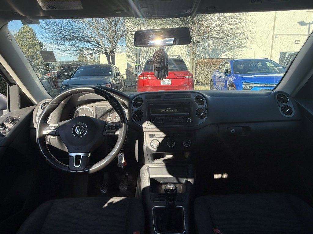 Used 2013 Volkswagen Tiguan S image 21