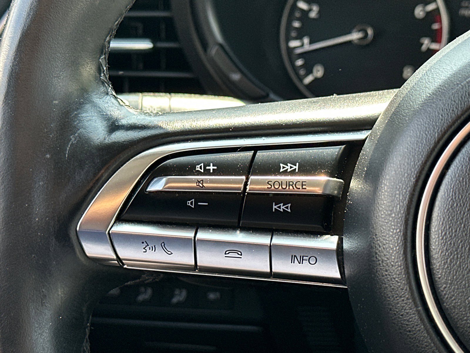 Used 2021 MAZDA MAZDA3 2.5 Turbo Sedan w/Premium Plus image 11