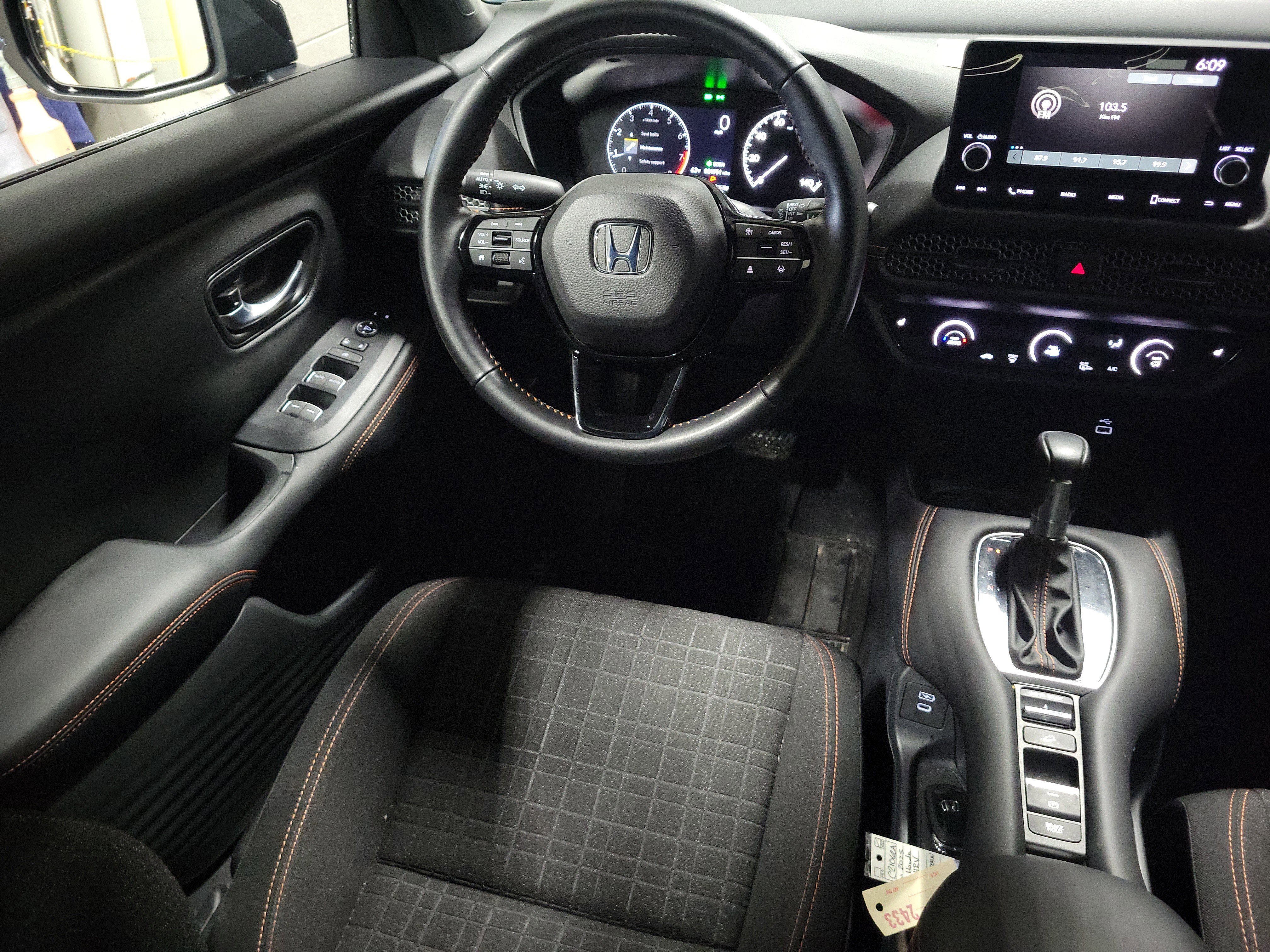 Certified 2025 Honda HR-V Sport image 13