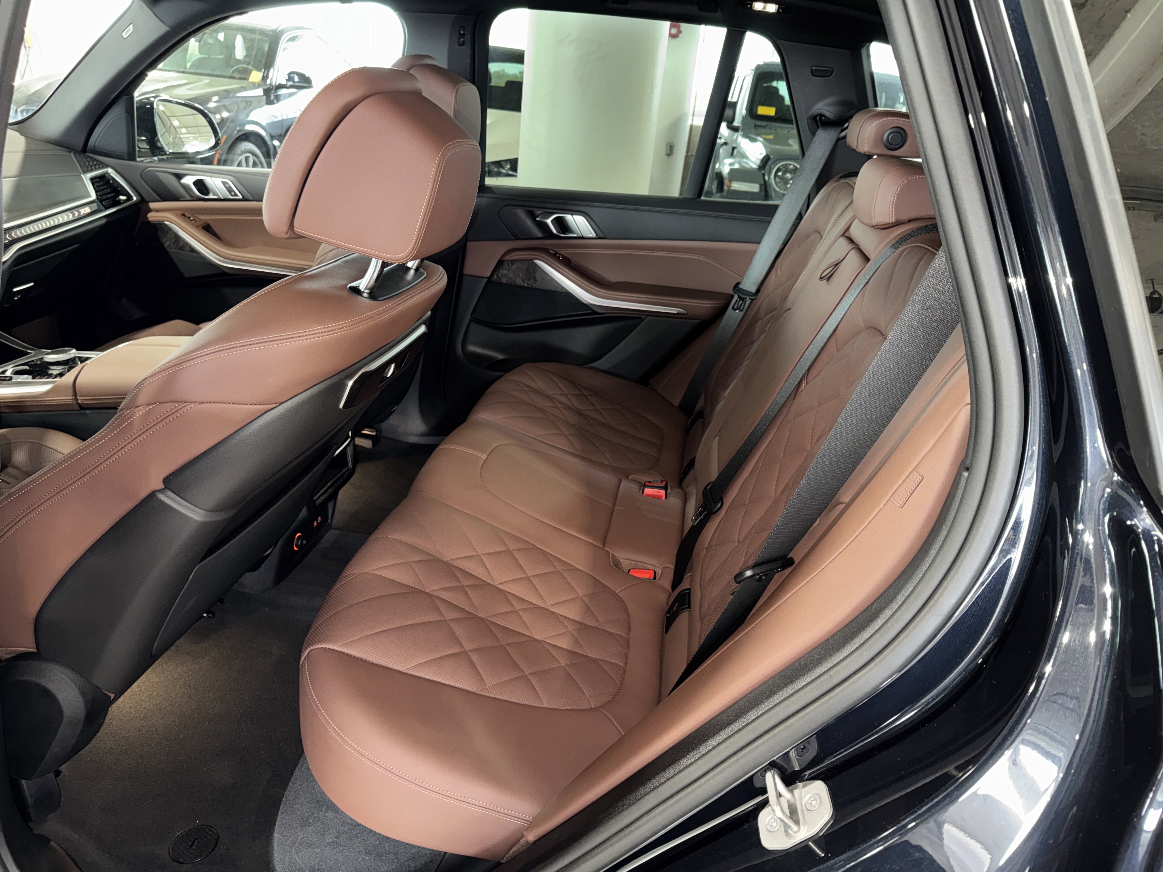 Used 2024 BMW X5 xDrive50e w/ M Sport Package AWD/4WD image 15