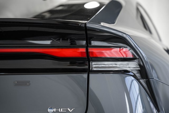 New 2026 Toyota Prius XLE image 6