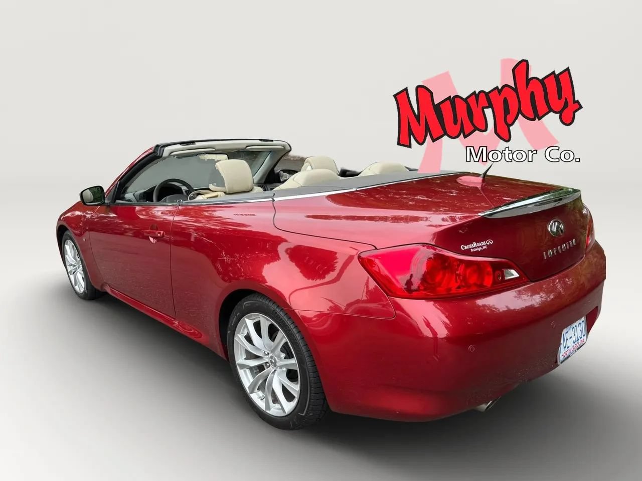Used 2014 INFINITI Q60 Convertible w/ Premium Package RWD image 3