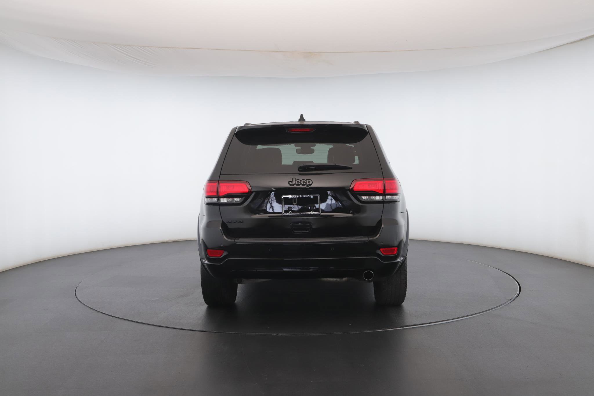 Used 2019 Jeep Grand Cherokee Altitude AWD/4WD image 21